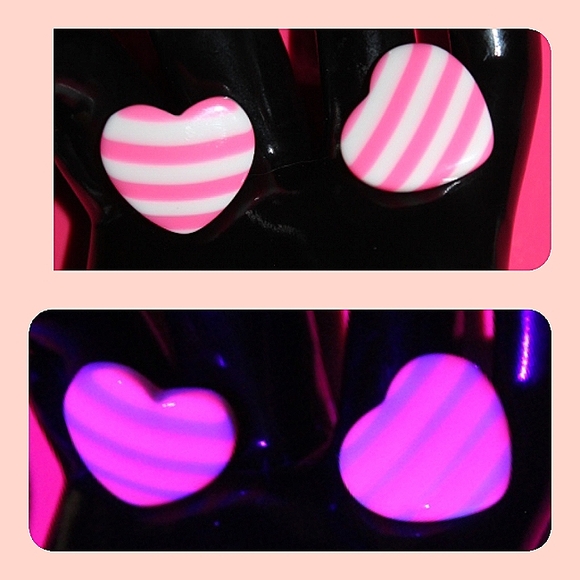 Pink & White Retro Style Heart Earrings ☆GLOWS UNDER BLACK LIGHT☆ - Picture 1 of 8
